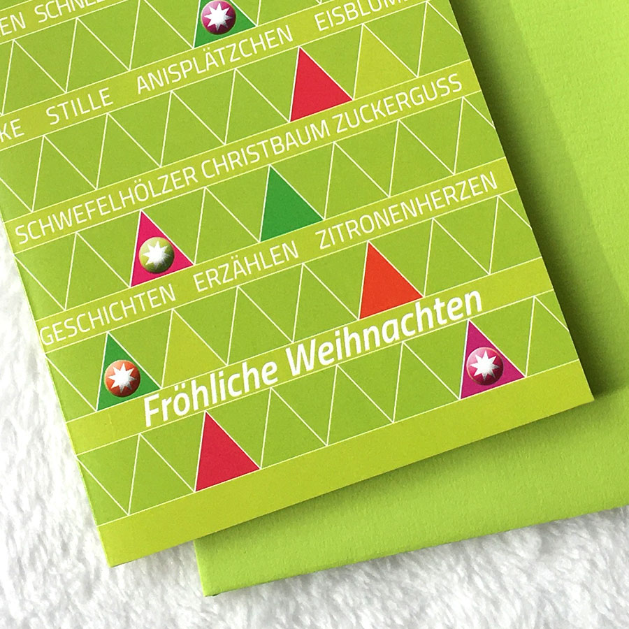Grüne Weihnachtskarte mit weihnachtlichen Begriffen, Fröhliche Weihnachten, Artikel-Nr.: W-003