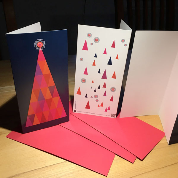 Weihnachtskarte mit rotem Weihnachtsbaum, Vorderseite, Rückseite bedruckt, Artikel-Nr W-005